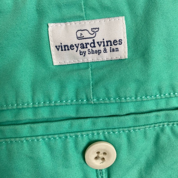 Vineyard Vines Embroidered Club Shorts - Picture 5 of 6